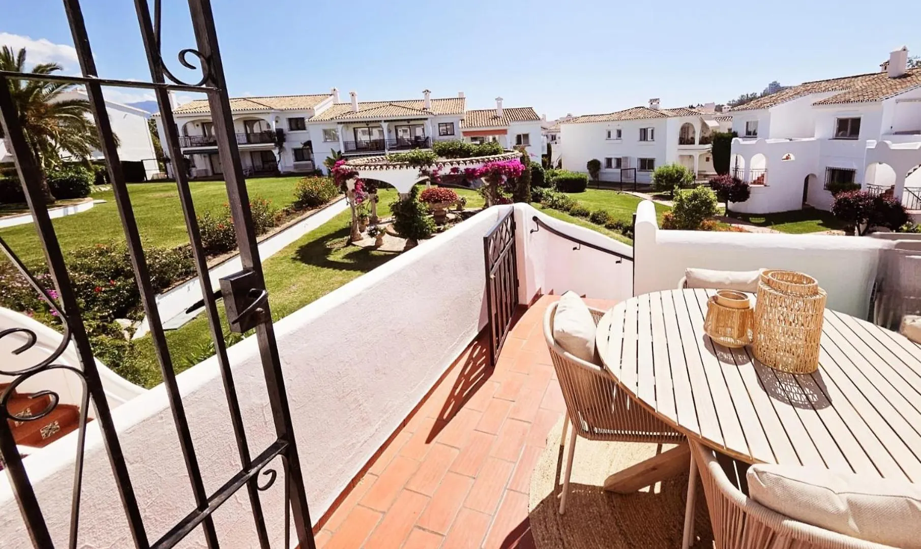 Appartement El Paraiso Tussen Marbella & Estepona Benahavis