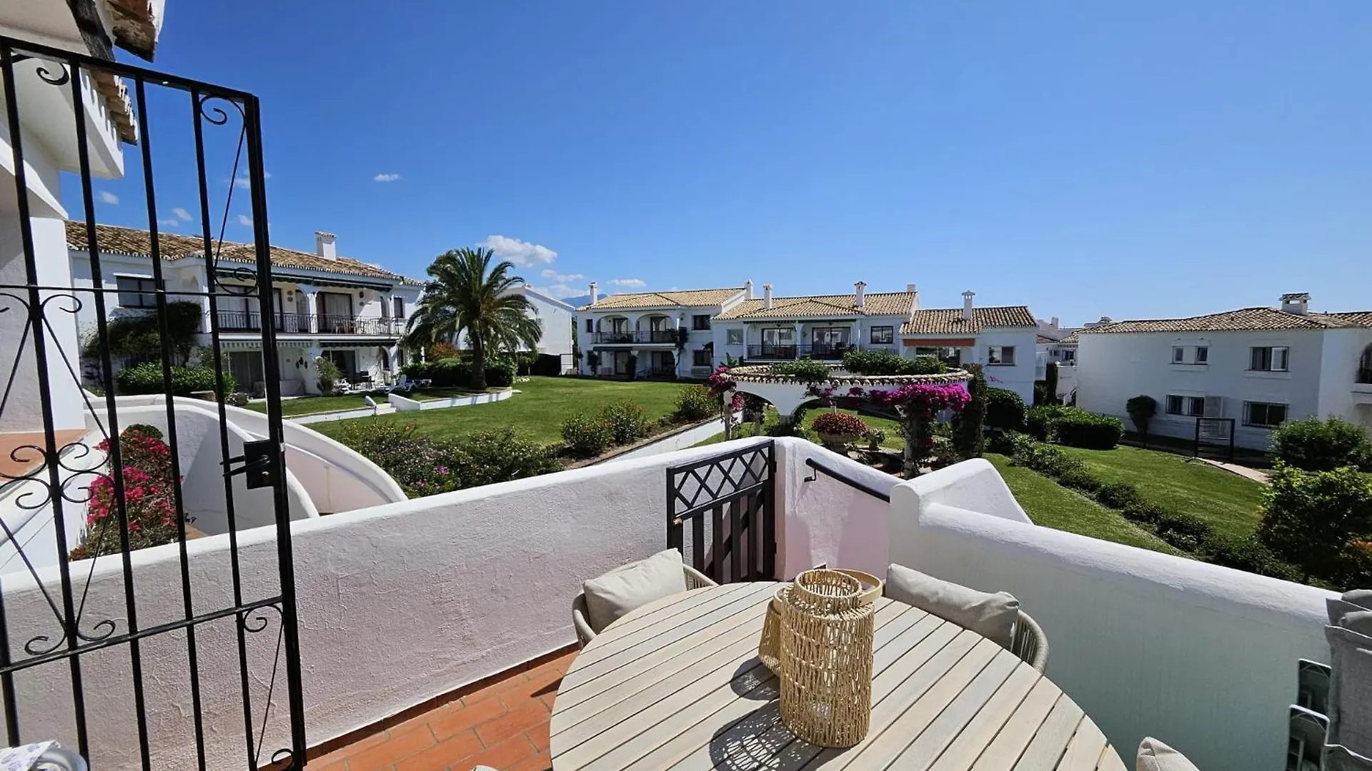 Appartement El Paraiso Tussen Marbella & Estepona Benahavís Spanje